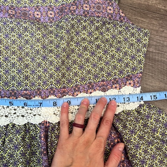 Everly Julia Lace Waist Skater Dress Floral Lace Green and Purple size Medium - Picture 11 of 15